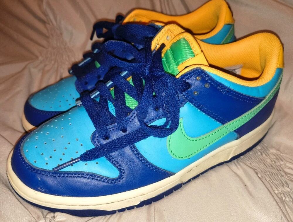 Nike Air Max Excee Blue & Yellow - 5Y - Pre-Owned Athletic Sneakers DV1693-40